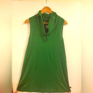 Sleeveless Merino wool shirt